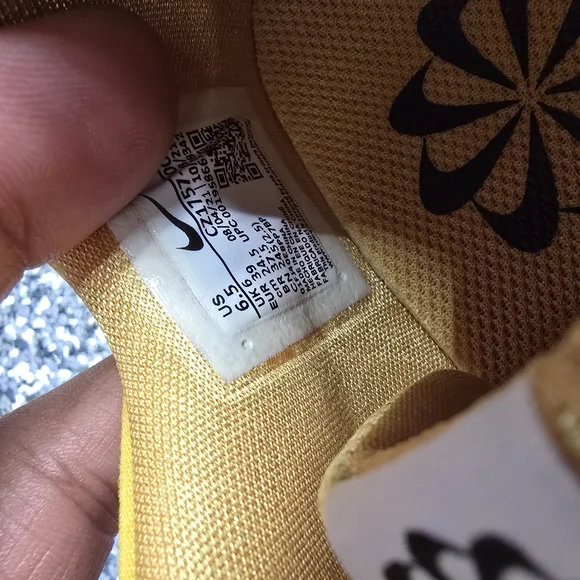 Nike Trail Running Yellow and Blue Sneakers - Picture 6 of 10